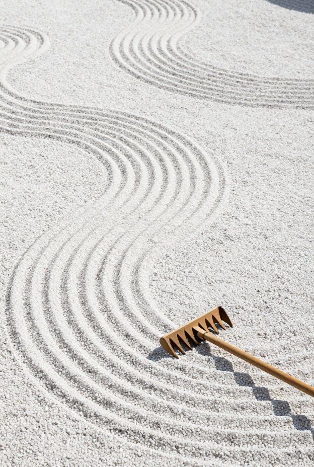 11 Zen Garden Ideas for Peaceful Retreats
