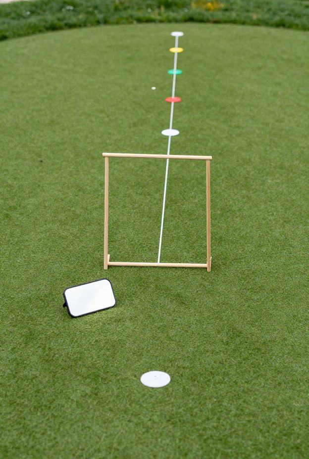 10 Creative Backyard Golf Ideas to Build Your Own Putting Paradise